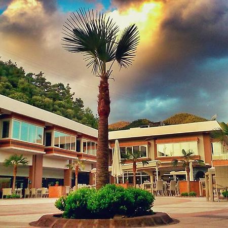 Balcova Termal Hotel Smirne Esterno foto