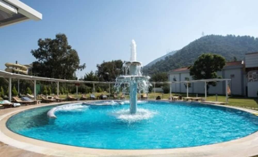 Balcova Termal Hotel Smirne Esterno foto